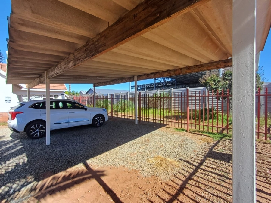 3 Bedroom Property for Sale in Wilkoppies North West